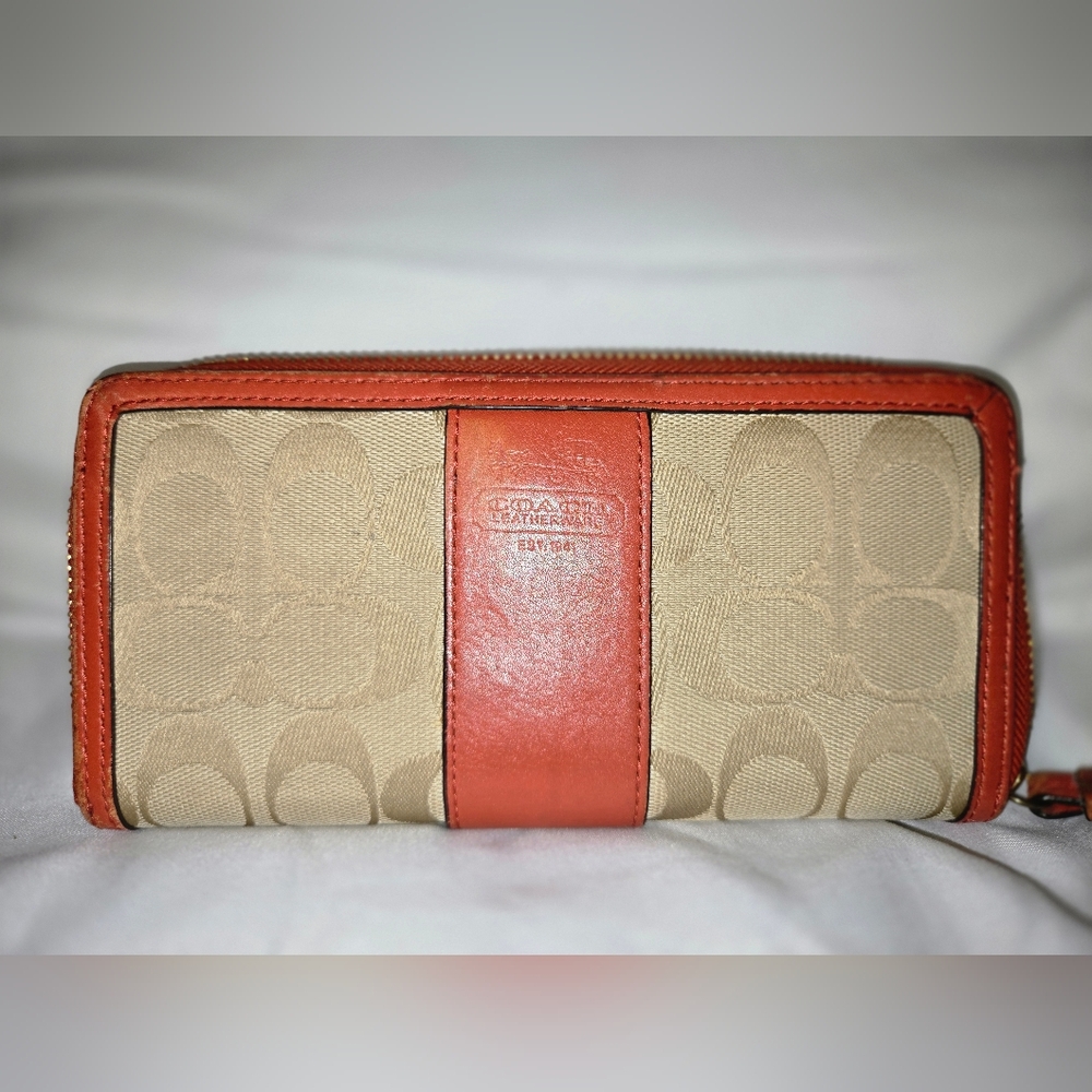 Coach long wallet